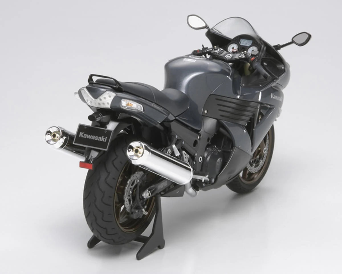 Kawasaki ZZR 1400 Motorcycle Model Kit