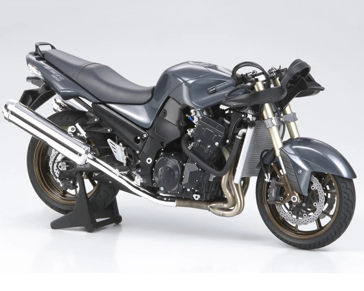 Kawasaki ZZR 1400 Motorcycle Model Kit