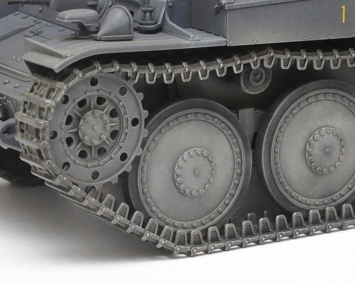 German Panxer 38(t)  (1/35)