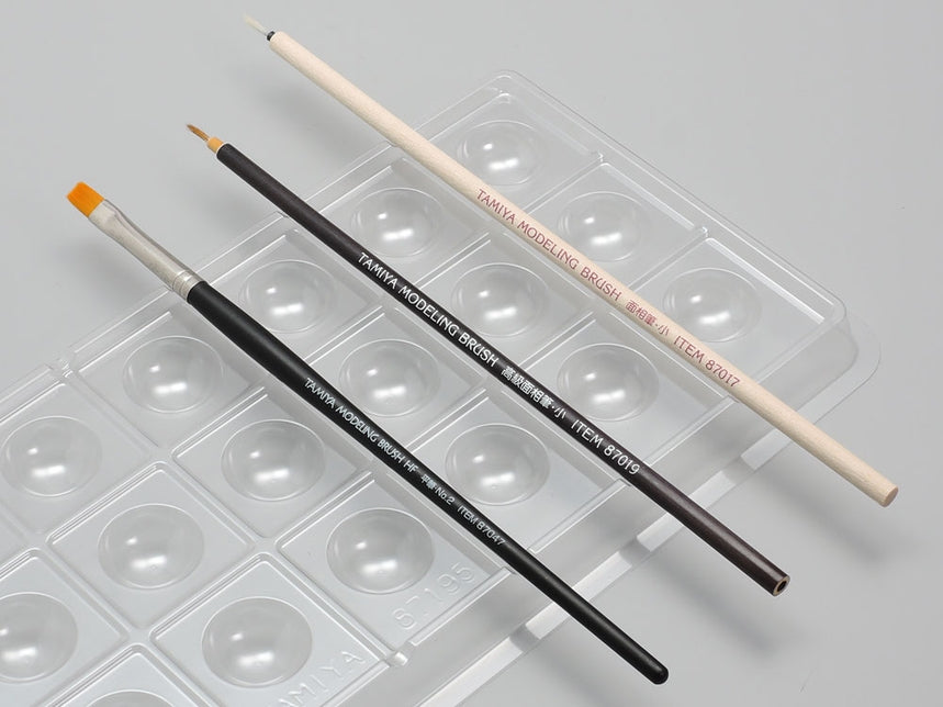 Palette Brush Painting (18 well)