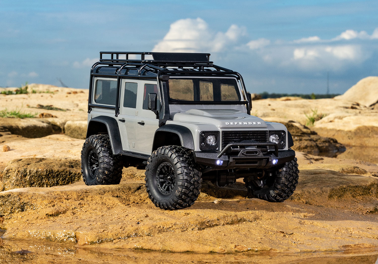 TRX-4M Defender